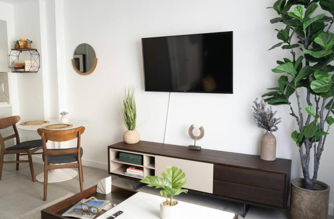 Newely Remodeled Apartment Only 1 Min To The Beach! Miami Beach Extérieur photo